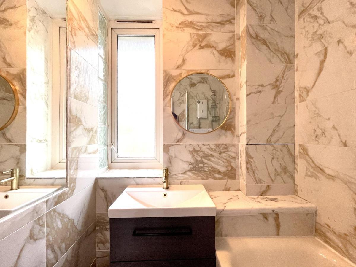 Beautiful 3-Bed Apartment At Swiss Cottage London Kültér fotó