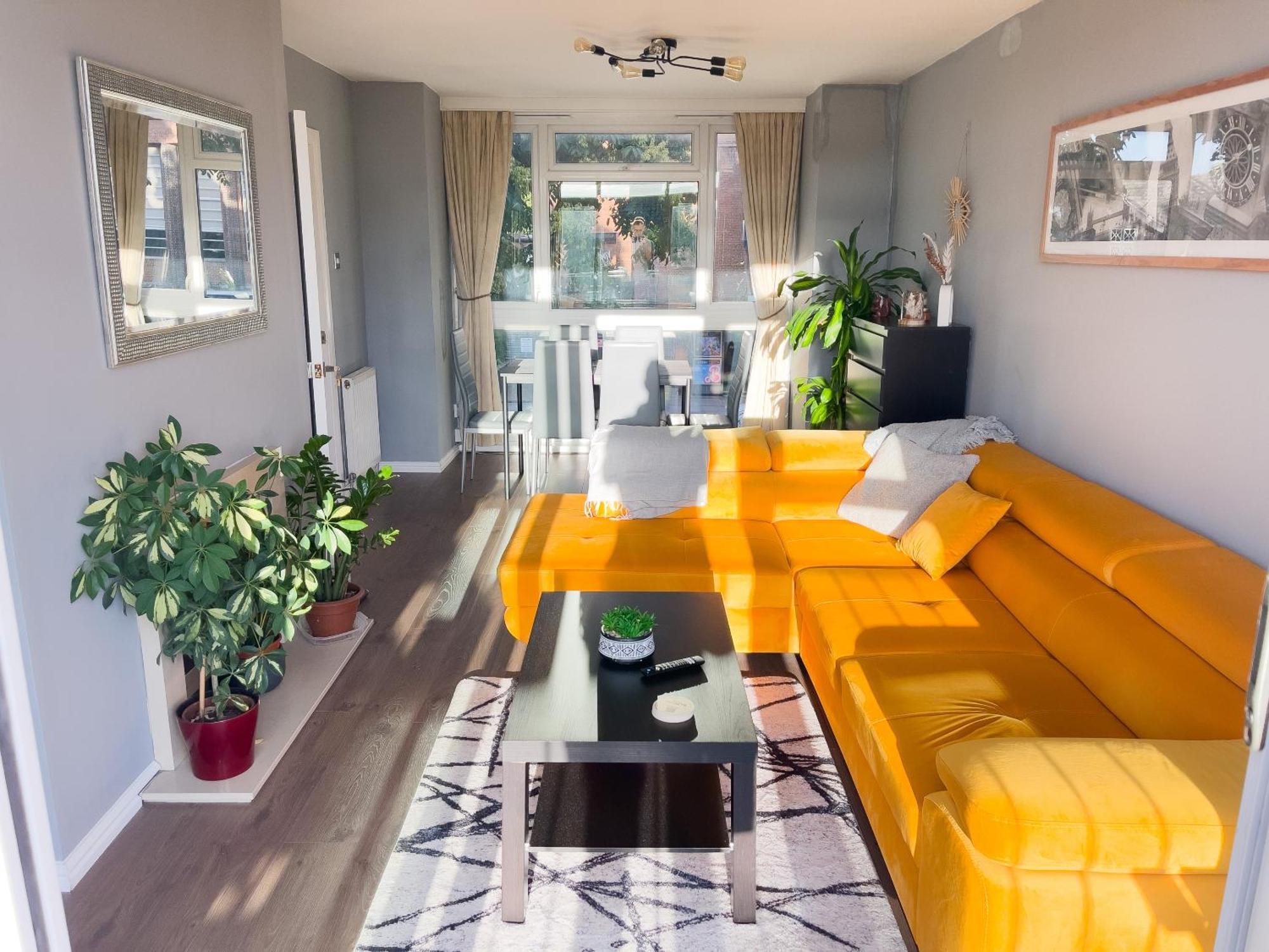 Beautiful 3-Bed Apartment At Swiss Cottage London Kültér fotó
